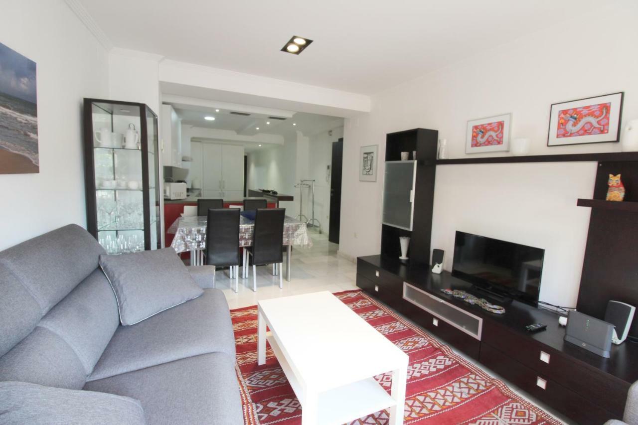Precioso Apartamento Al Lado De Las Torres De Serrano Valencia Luaran gambar